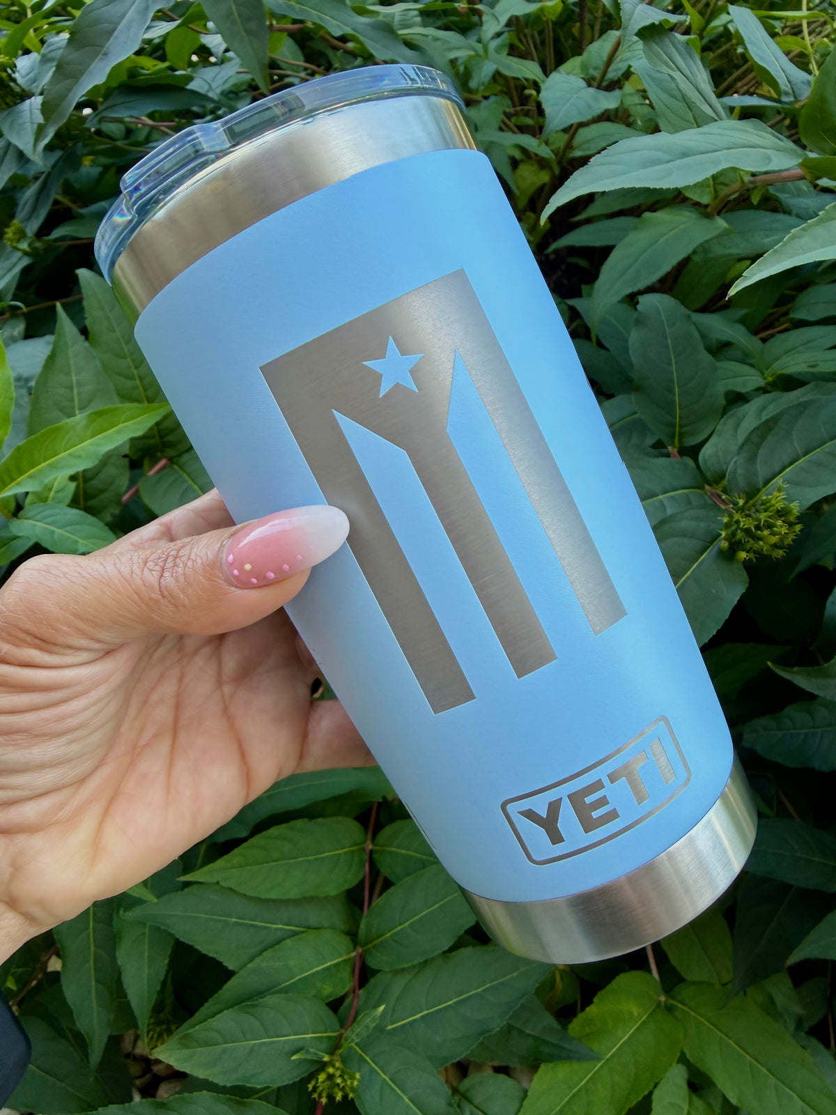 Azul Clarita Yeti 20 oz Tumbler